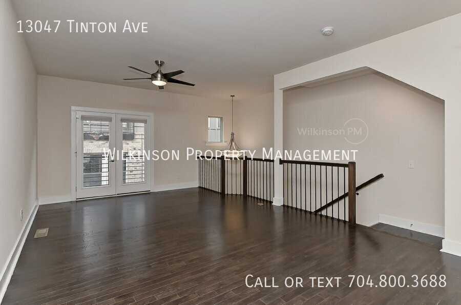 13047 Tinton Ave - Photo 3 of 35