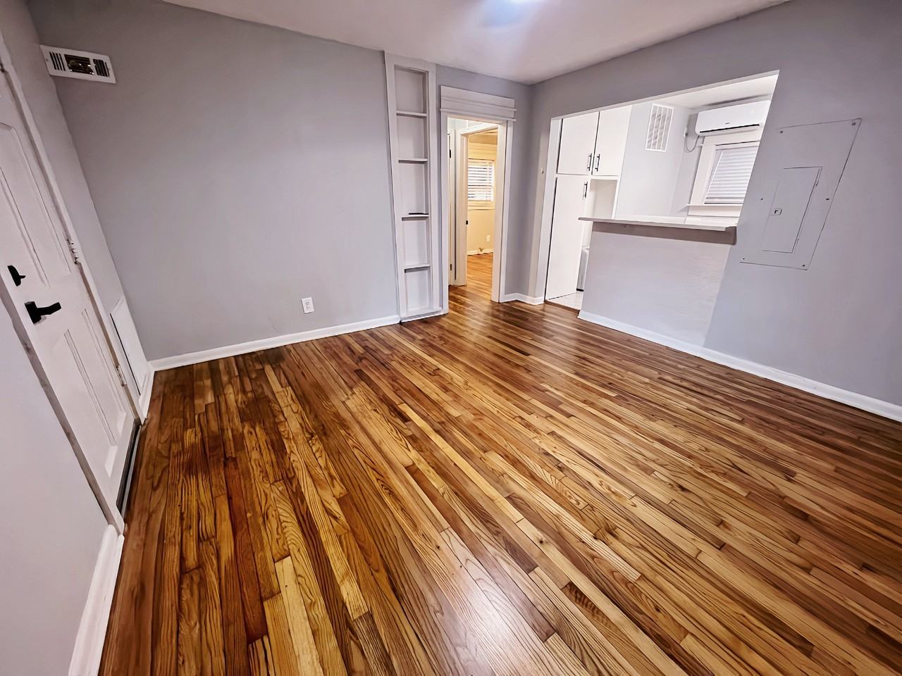 1337 Charlotte St #1337 - Photo 6 of 7