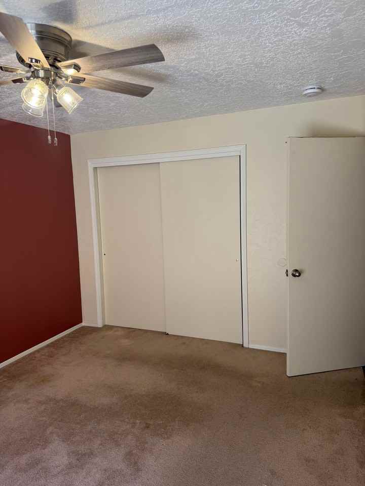 1326 San Pedro Dr Se #B - Photo 7 of 11