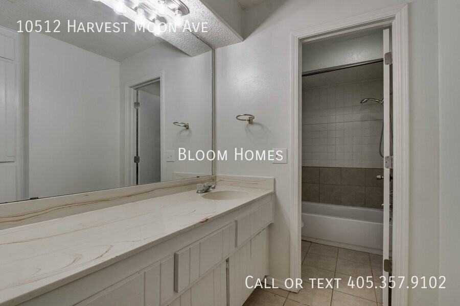 10512 Harvest Moon Ave - Photo 2 of 30