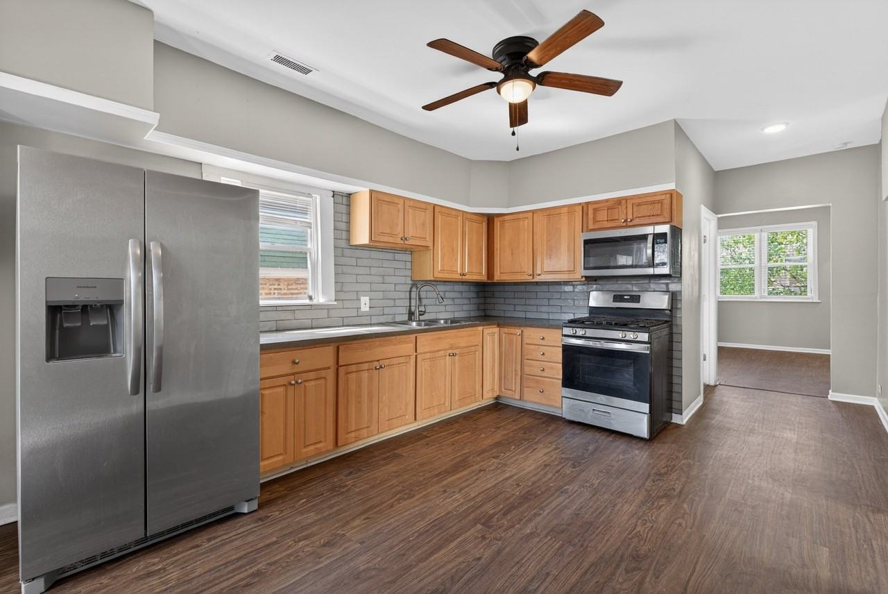 4509 S Talman Ave #FL2 - Photo 4 of 21