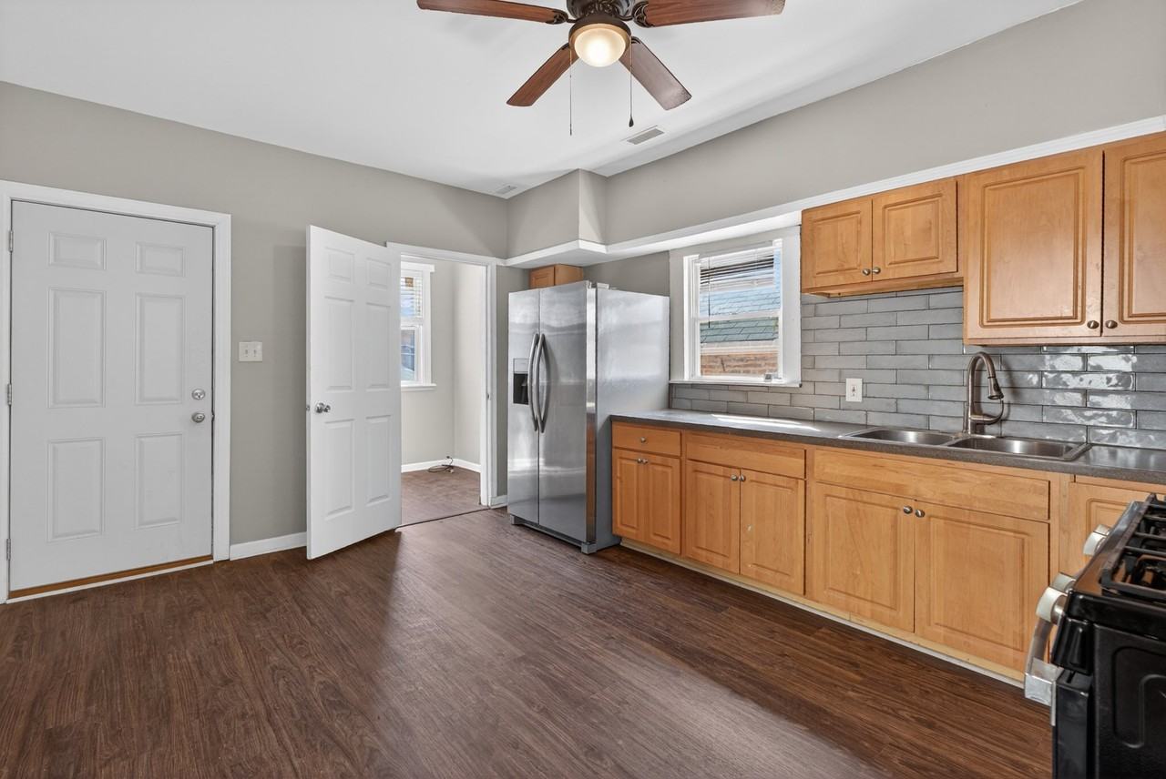 4509 S Talman Ave #FL2 - Photo 6 of 21