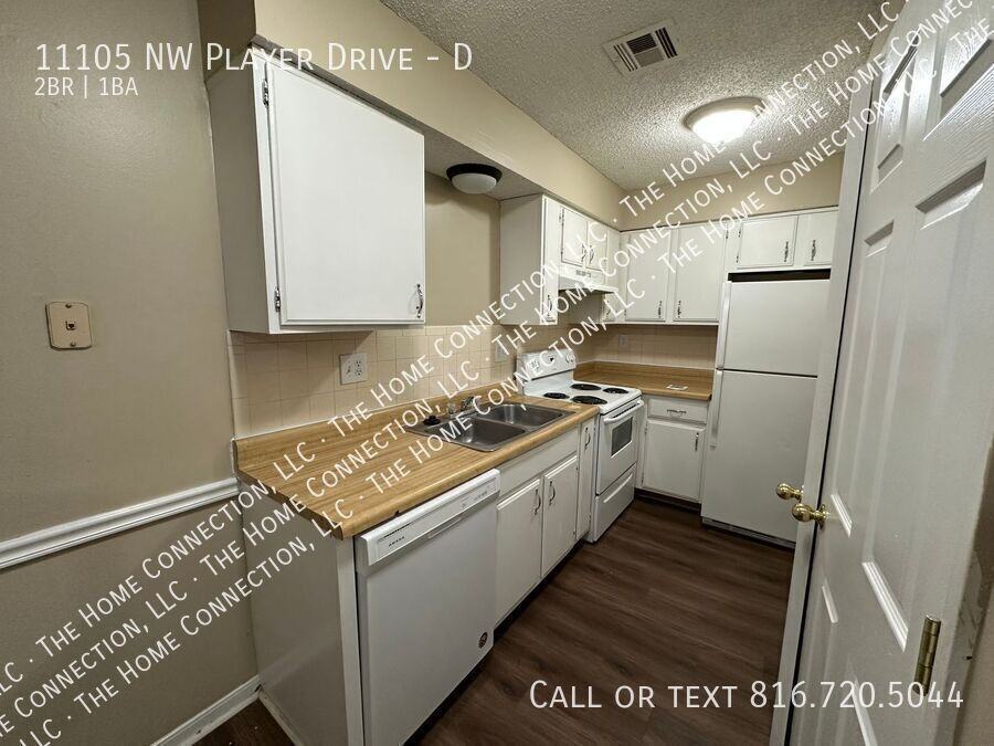 11105 Nw Player Dr #D - Photo 5 of 13