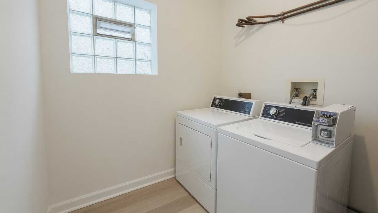 1340 N Campbell Ave #3 - Photo 5 of 8