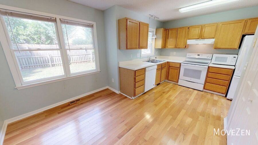 1008 Hawser Ct - Photo 4 of 45