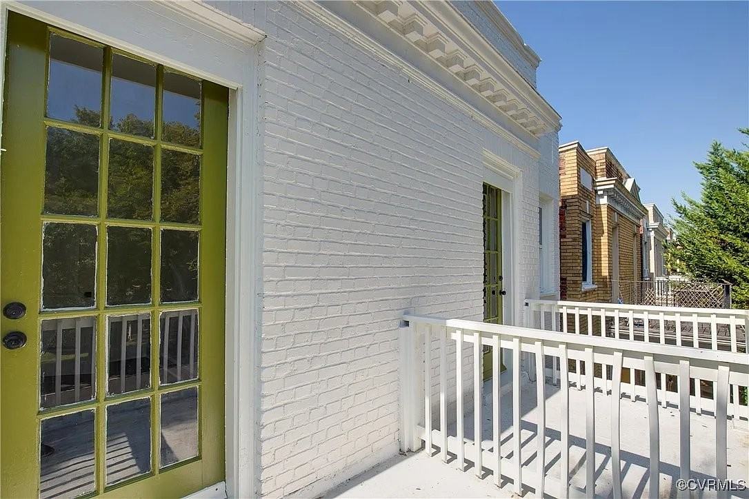 3139 Ellwood Ave #D - Photo 5 of 20