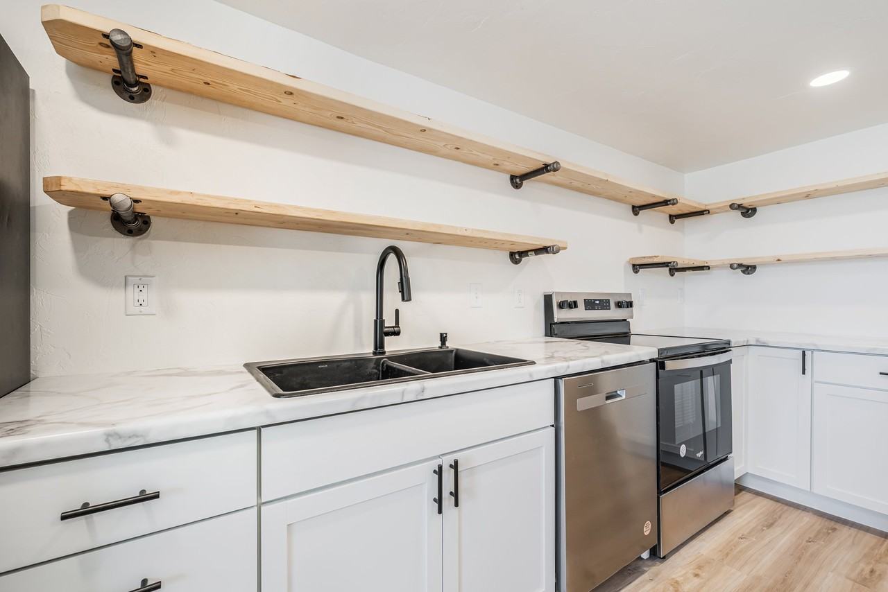 1000 W Mckinley Ave #2 - Photo 3 of 20