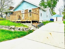 featured image of 1303 Burnham Ave