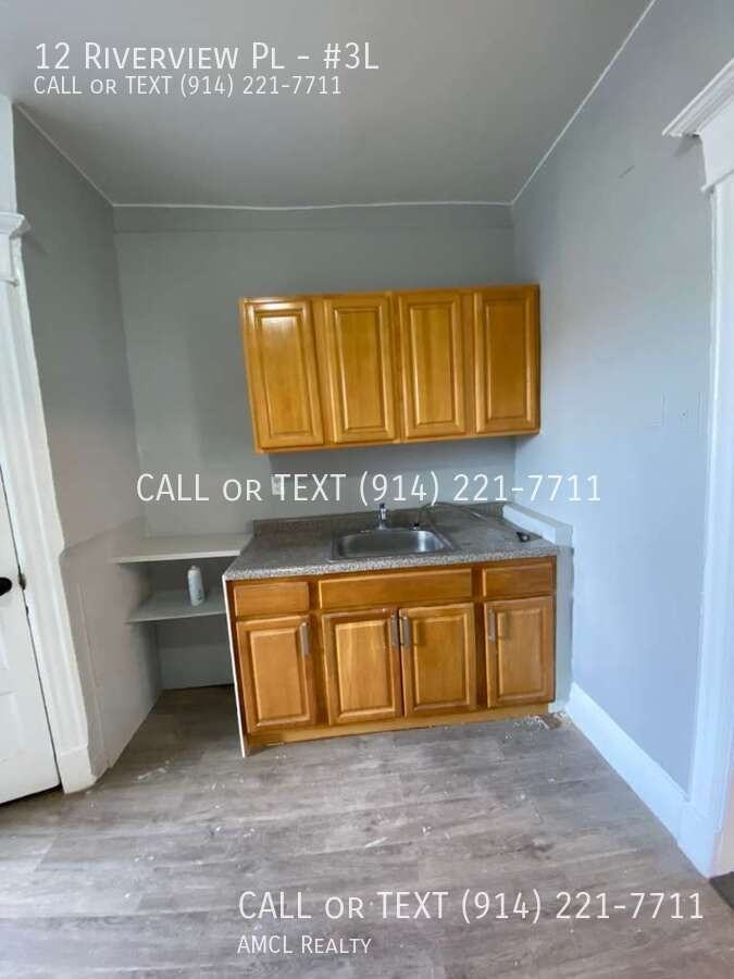 12 Riverview Pl #3L