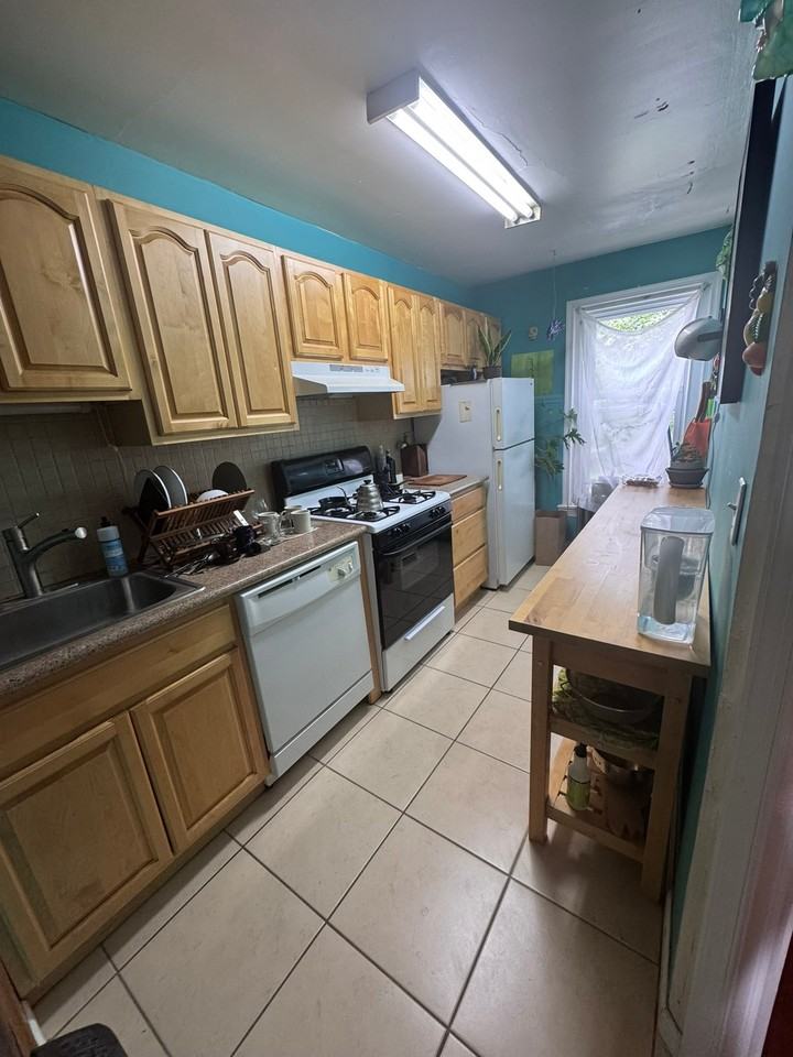 160 Sumac St #3 - Photo 5 of 11