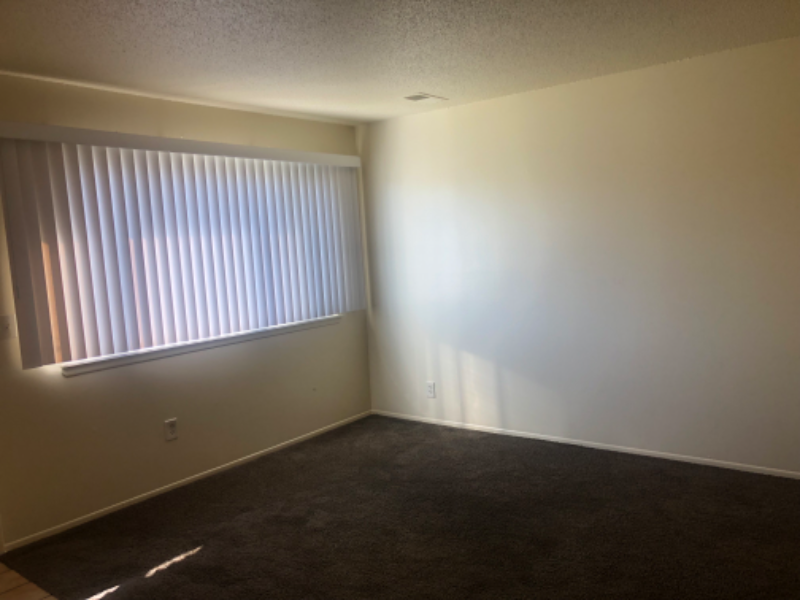 1552 Hanover St - Photo 6 of 9