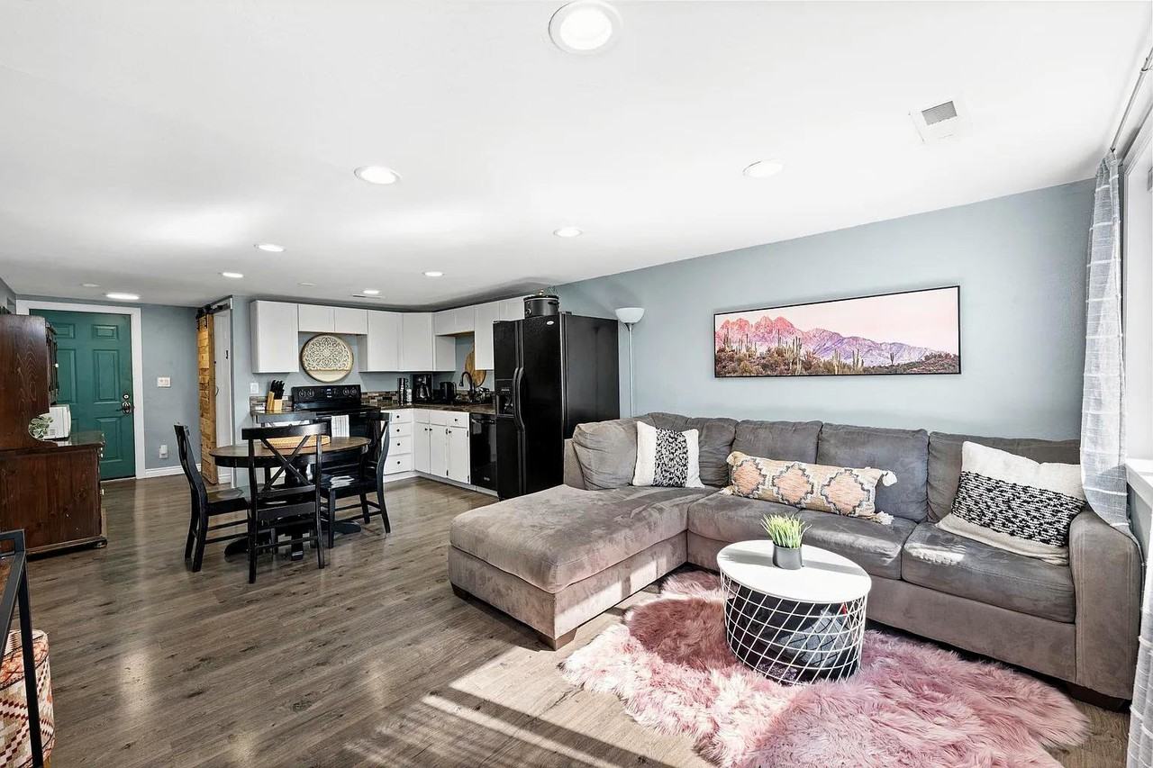 1101 E Stiner Ave - Photo 7 of 18