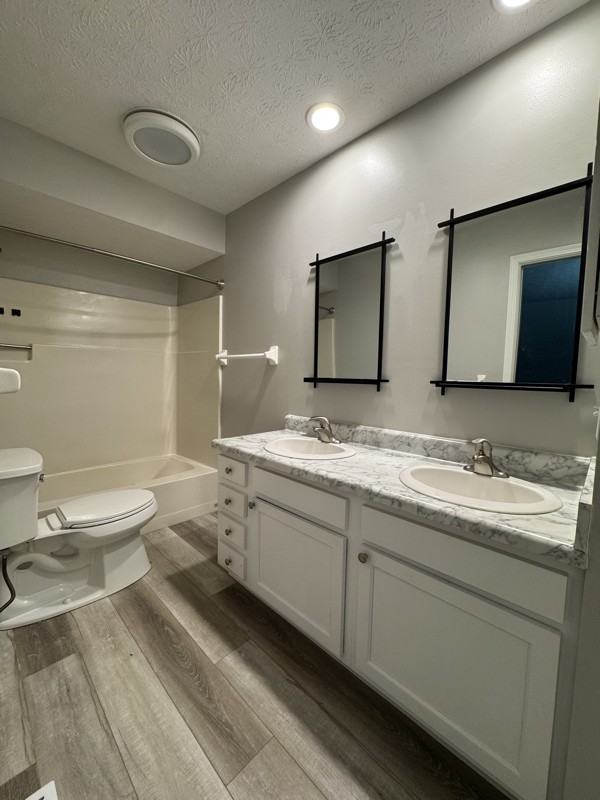 6388 Wolcott Ct - Photo 7 of 14