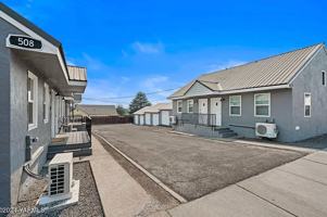featured image of 506 2nd Ave #A