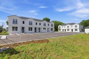 featured image of 216 S Florida Ave