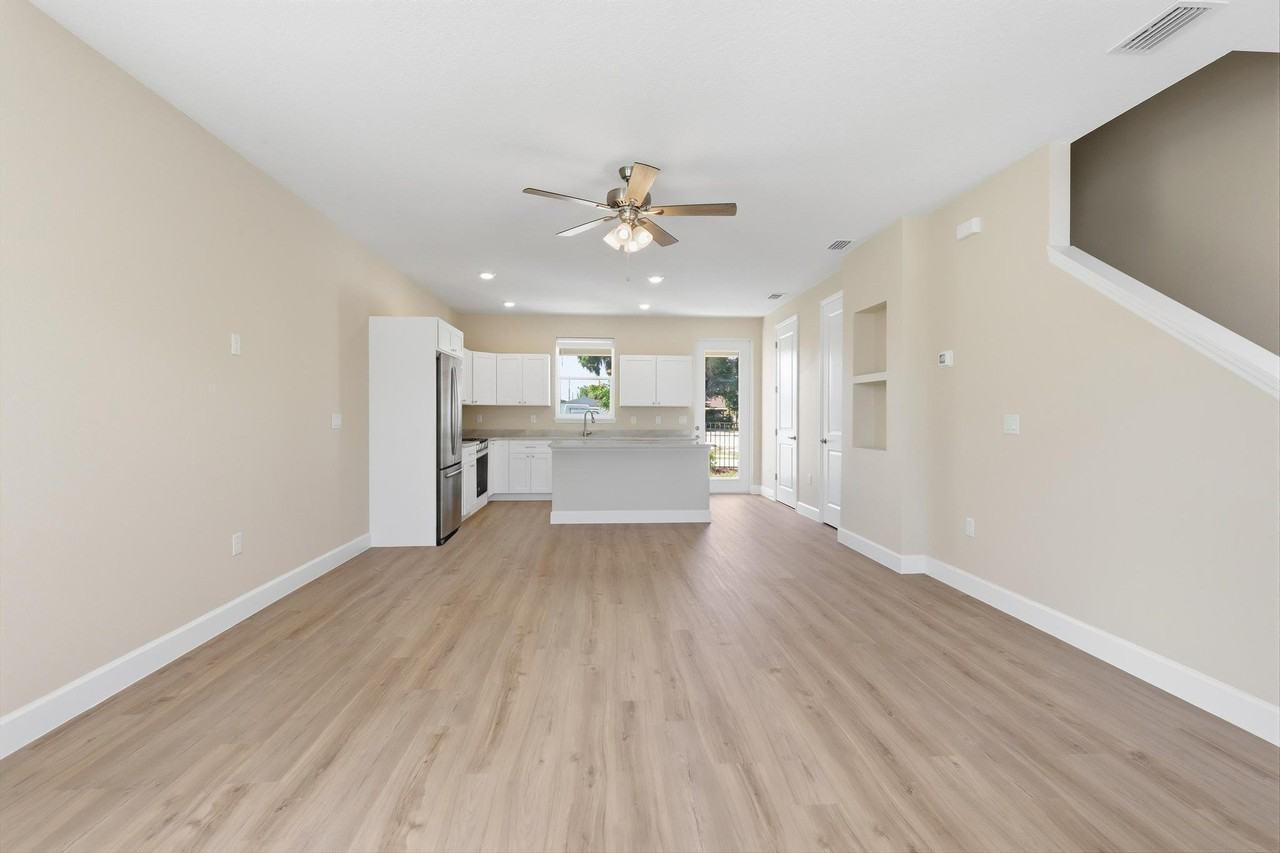 216 S Florida Ave - Photo 3 of 20