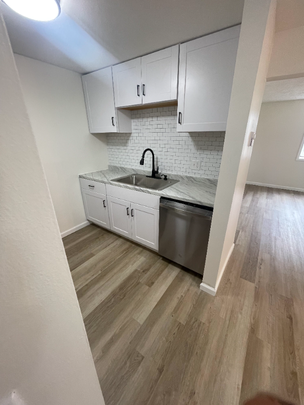 1206 Spring St #6 - Photo 3 of 7