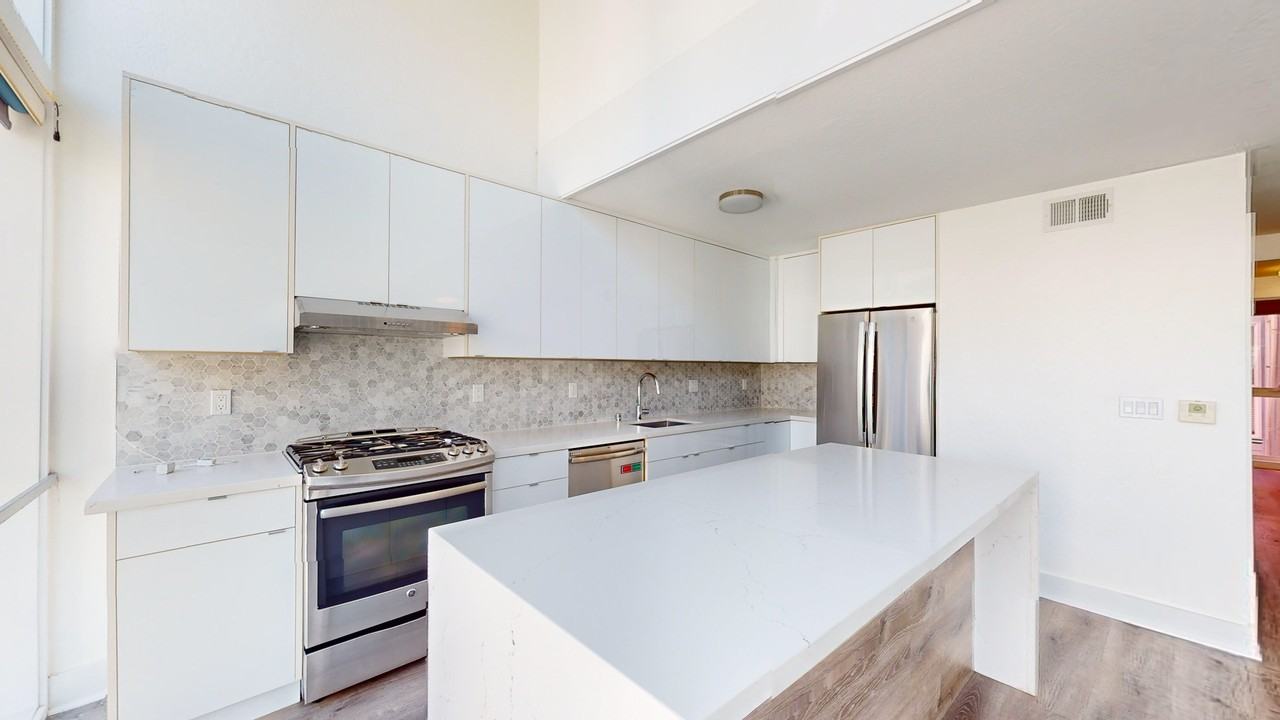 2355 Scott St #11 - Photo 2 of 32