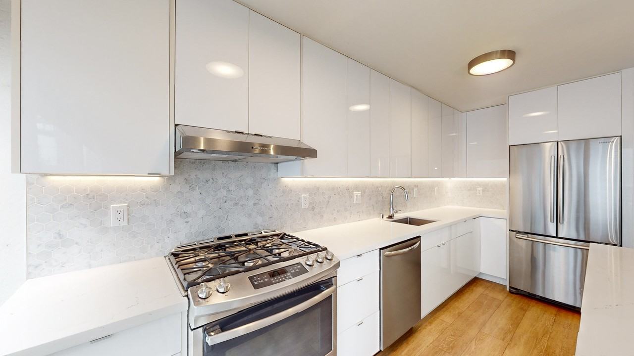 2355 Scott St #3 - Photo 5 of 18