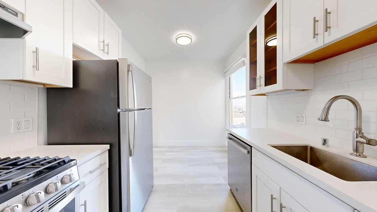 959 Haight St #10 - Photo 5 of 13