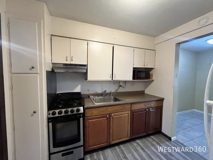 1610 N 1st Ave #2 - Photo 6 of 15