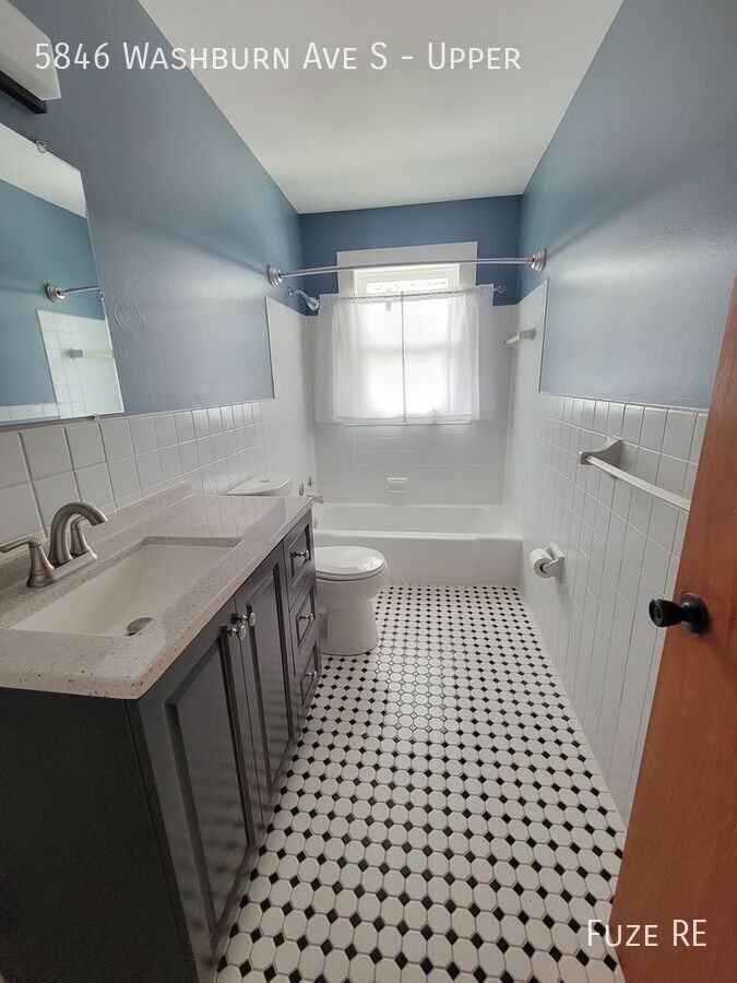 5846 Washburn Ave S - Photo 4 of 11