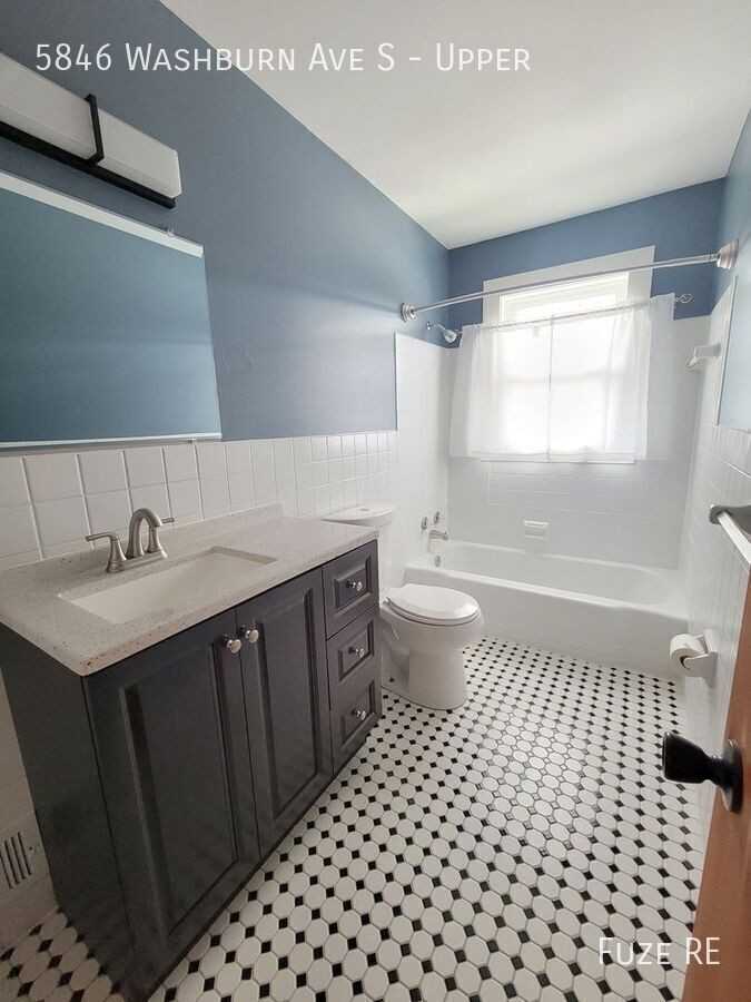 5846 Washburn Ave S - Photo 5 of 11