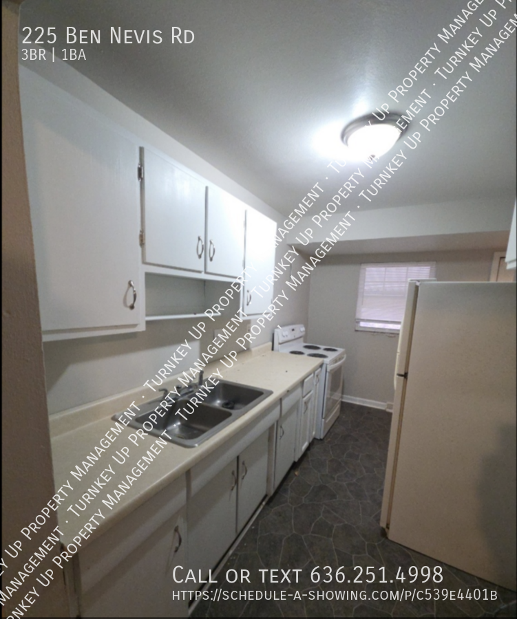 225 Ben Nevis Rd - Photo 5 of 12