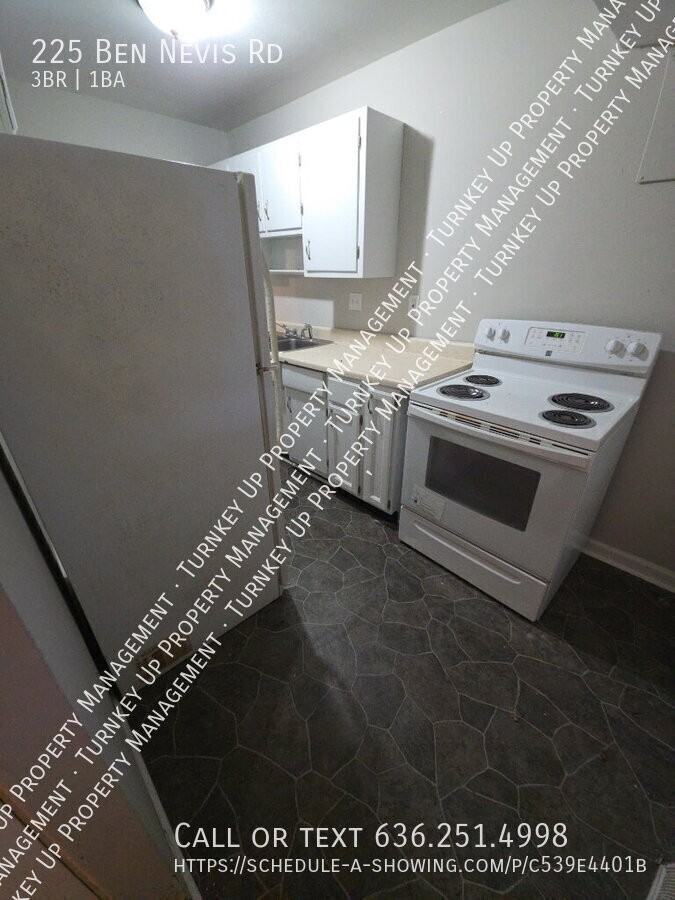 225 Ben Nevis Rd - Photo 6 of 12