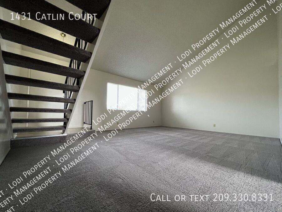 1431 Catlin Ct - Photo 3 of 37