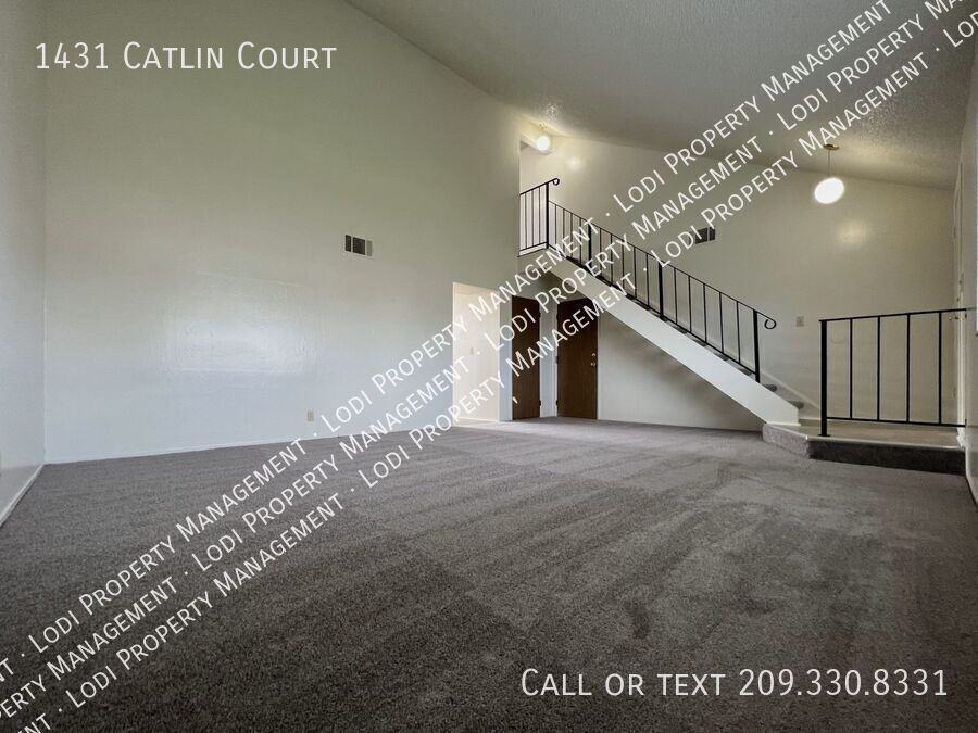 1431 Catlin Ct - Photo 4 of 37