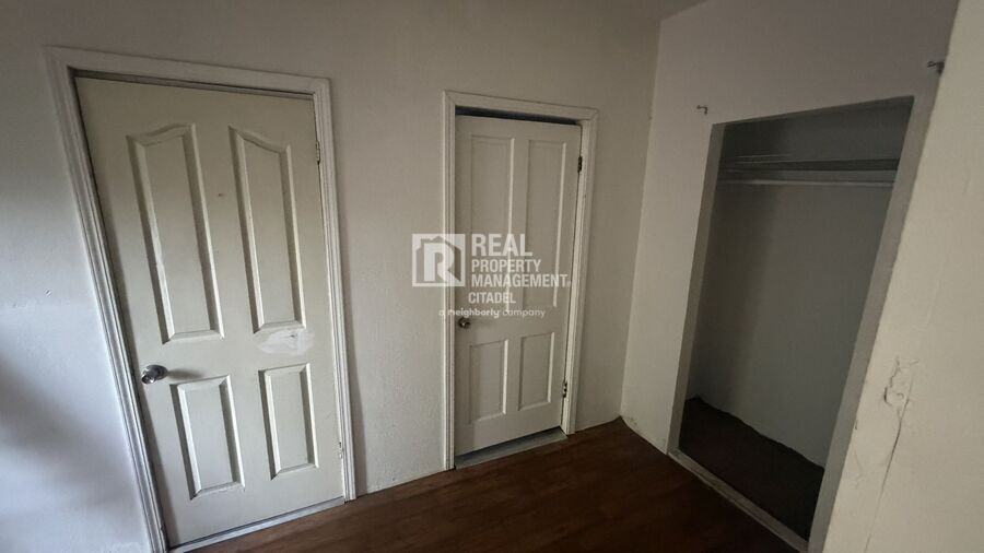 170 E Claremont St - Photo 7 of 12