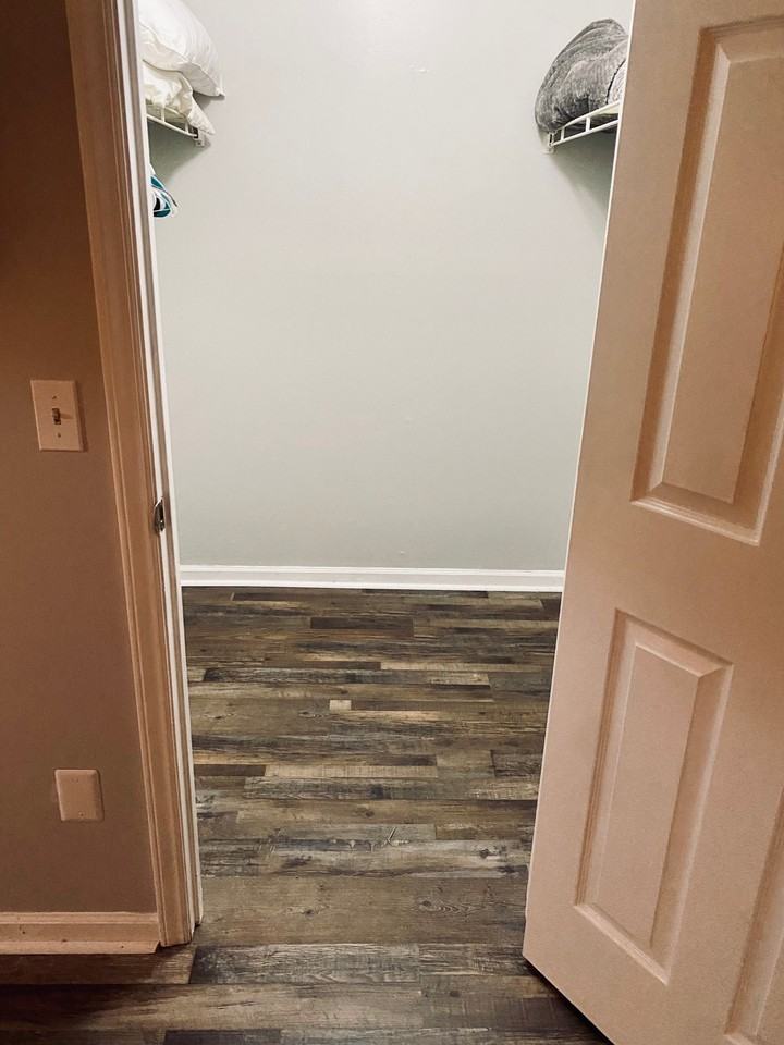 216 Cobblestone Dr - Photo 2 of 9