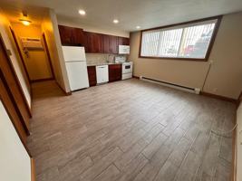 featured image of 830 S 10th St #3