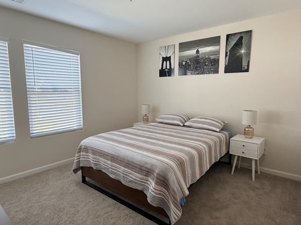 301 Long Grove Ln - Photo 6 of 11