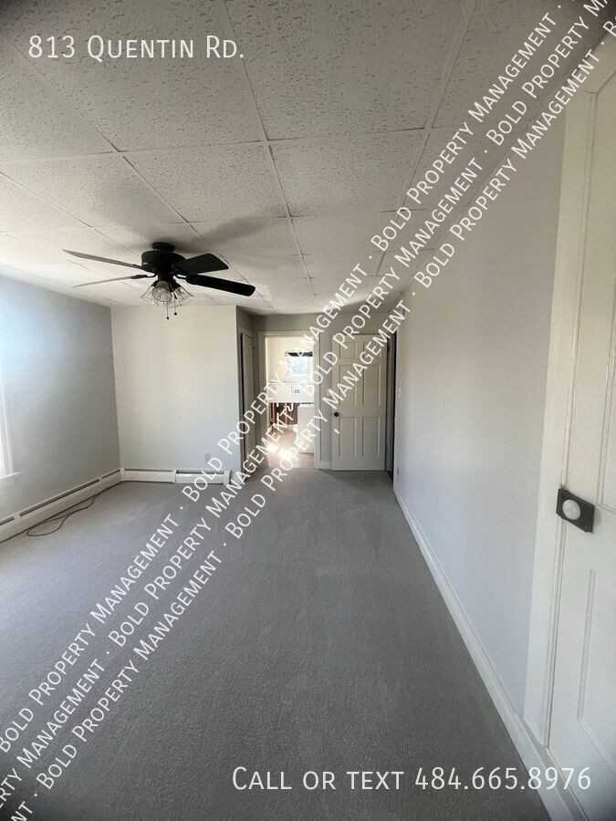 813 Quentin Rd - Photo 6 of 29