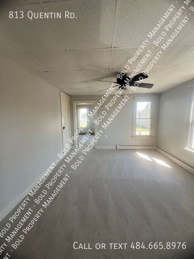 813 Quentin Rd - Photo 7 of 29