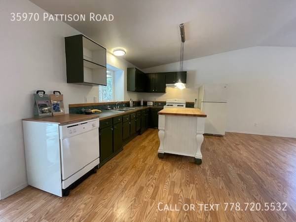 35970 Pattison Rd - Photo 2 of 22