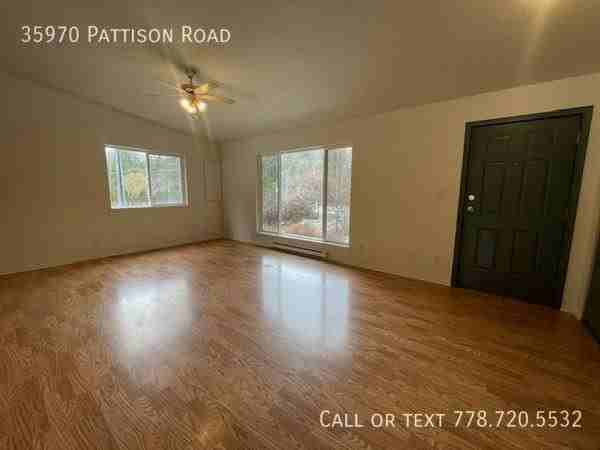 35970 Pattison Rd - Photo 5 of 22