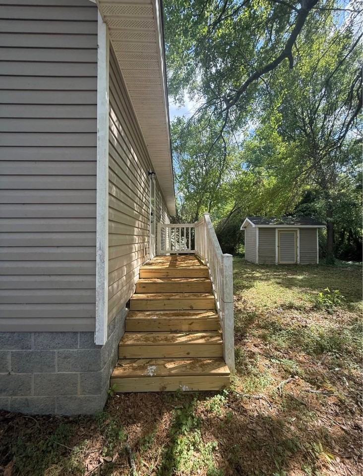 1713 Harrell St - Photo 3 of 9