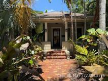 325 14th Ave Ne - Photo 1 of 1