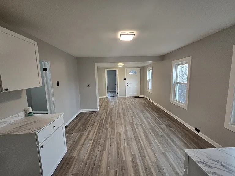 2330 W 30th St - Photo 3 of 12