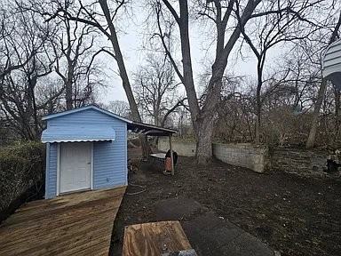 2330 W 30th St - Photo 6 of 12