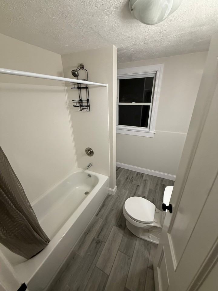 256 Gibson St #258 - Photo 5 of 14