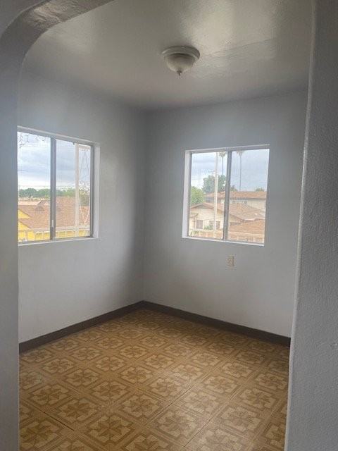 3641 E 59th Pl - Photo 3 of 9