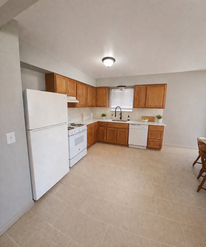 31779 Ryan Rd - Photo 3 of 5