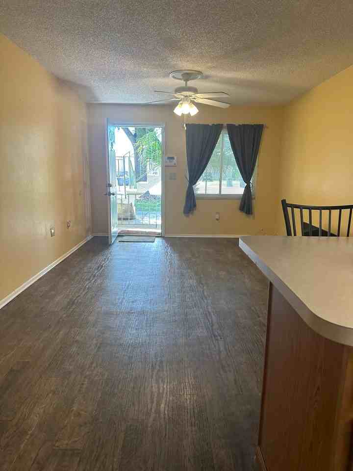 42 Carla Ct - Photo 2 of 8