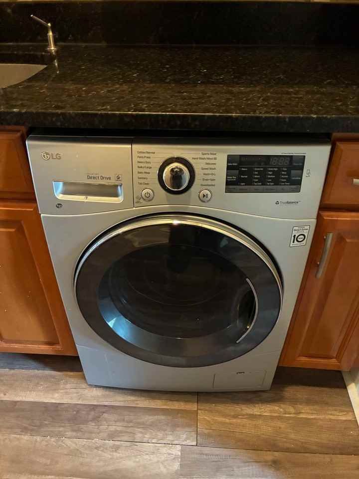 1625 E St Ne #4 - Photo 6 of 16