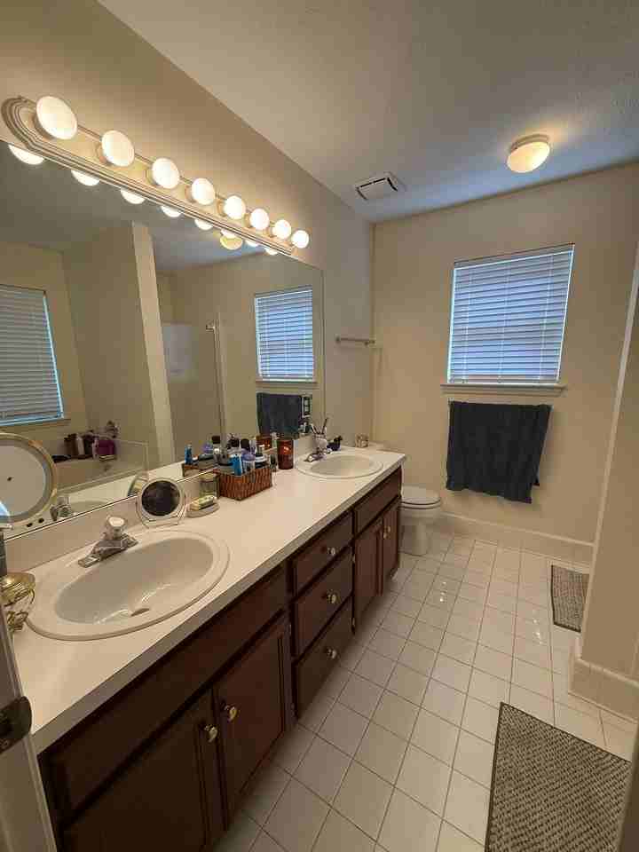 1313 Brendale Ct - Photo 5 of 20