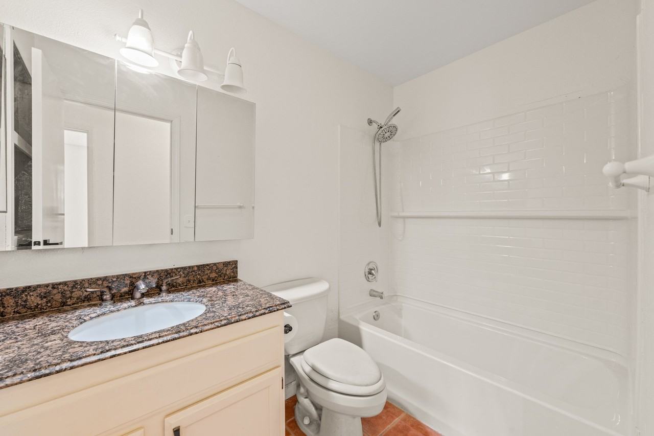 8917 Fredric Ave - Photo 6 of 17